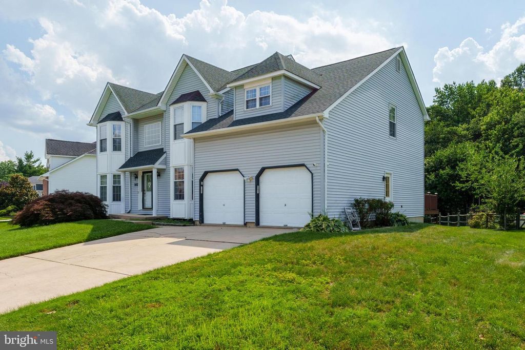 102 LEWIS CT, Bear, DE 19701