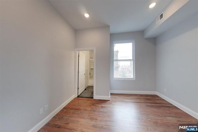 130 45th Street 4, Union City, NJ 07087