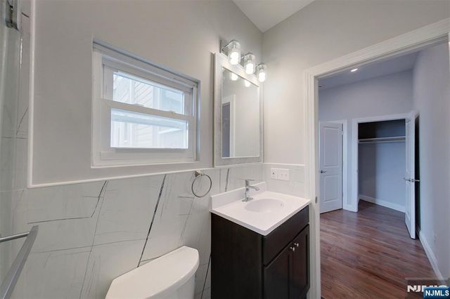 130 45th Street 4, Union City, NJ 07087