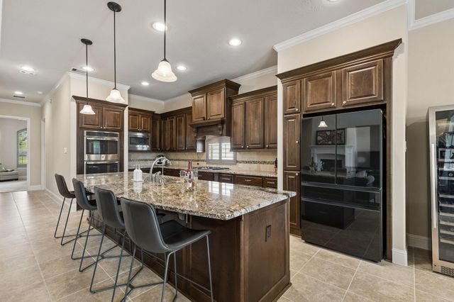 5614 E Wimberly Briar Lane, Fulshear, TX 77441