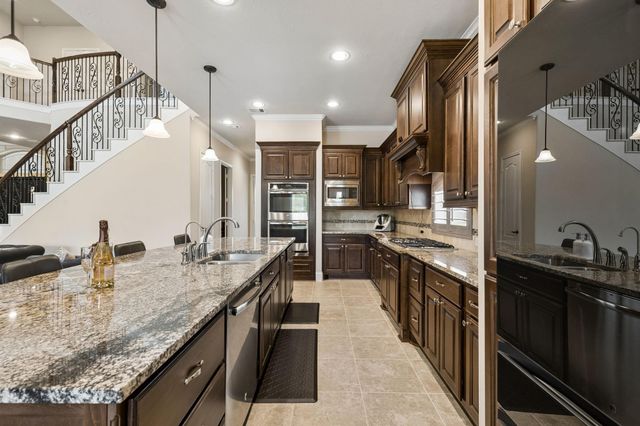 5614 E Wimberly Briar Lane, Fulshear, TX 77441