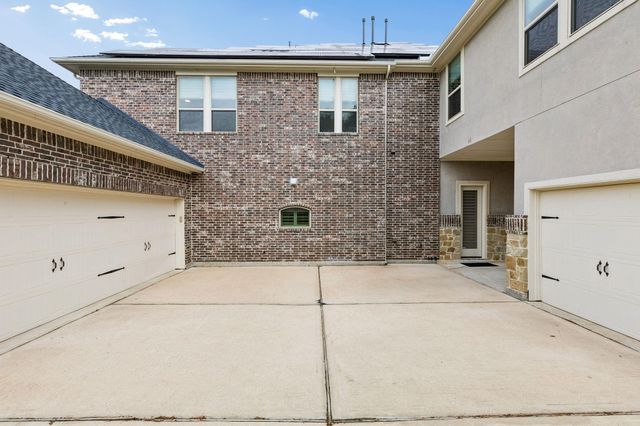 5614 E Wimberly Briar Lane, Fulshear, TX 77441