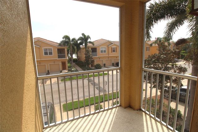 3475 PARKRIDGE CIRCLE 17-202, Sarasota, FL 34243