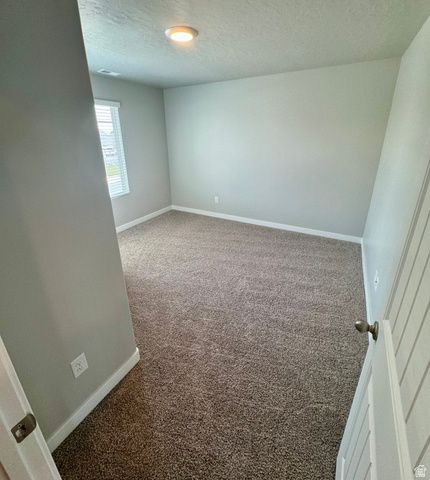 4186 W 800 S, Syracuse, UT 84075