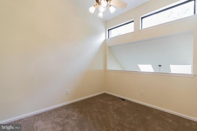 13 HEATHER CT, Newtown, PA 18940