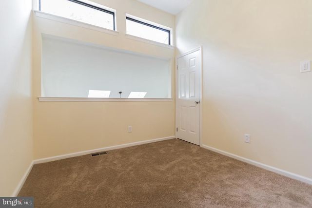 13 HEATHER CT, Newtown, PA 18940