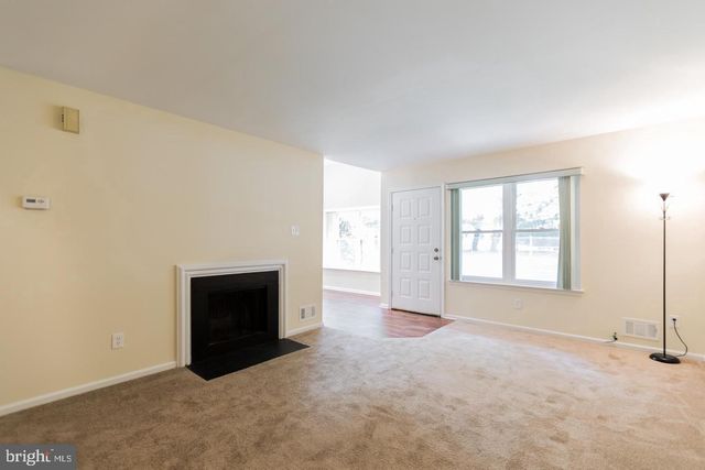 13 HEATHER CT, Newtown, PA 18940