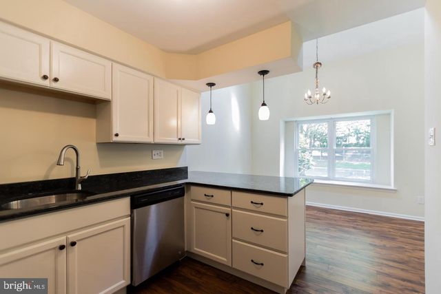 13 HEATHER CT, Newtown, PA 18940