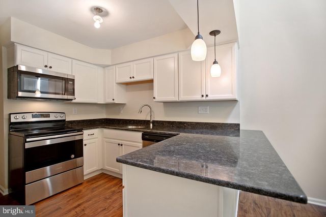 13 HEATHER CT, Newtown, PA 18940
