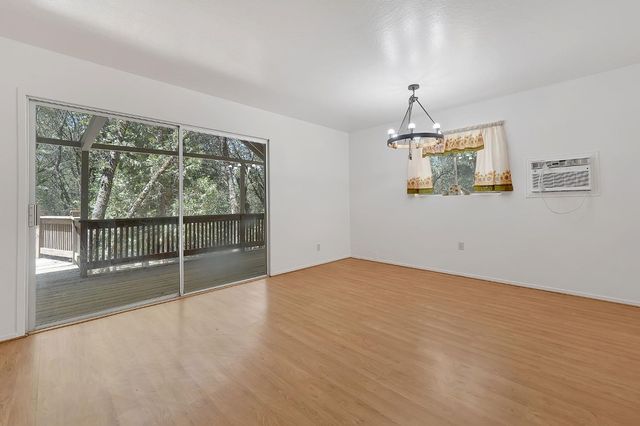 148 Sandy Gulch Ln, West Point, CA 95255