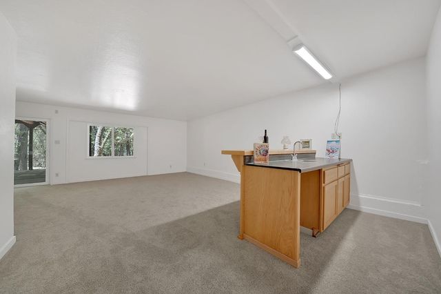 148 Sandy Gulch Ln, West Point, CA 95255