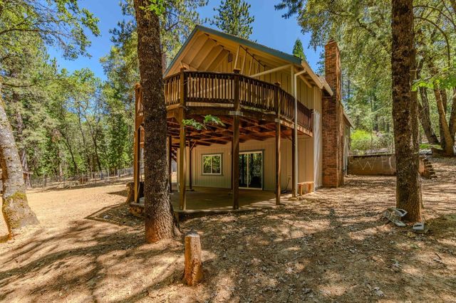 148 Sandy Gulch Ln, West Point, CA 95255