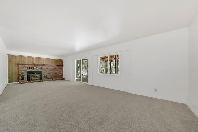 148 Sandy Gulch Ln, West Point, CA 95255
