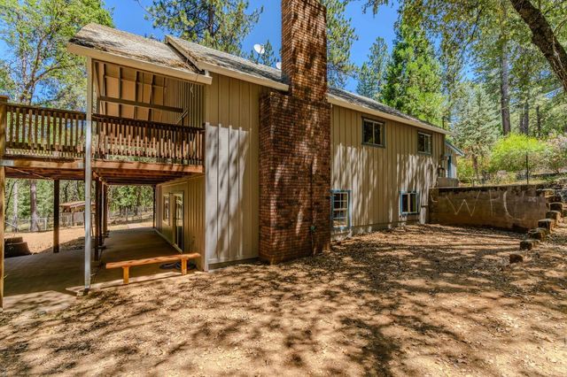 148 Sandy Gulch Ln, West Point, CA 95255