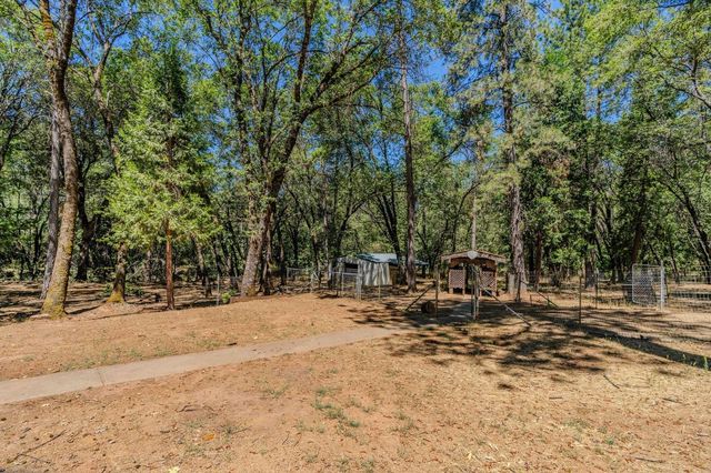 148 Sandy Gulch Ln, West Point, CA 95255