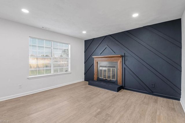 1212 Saul DR, Chesapeake, VA 23320