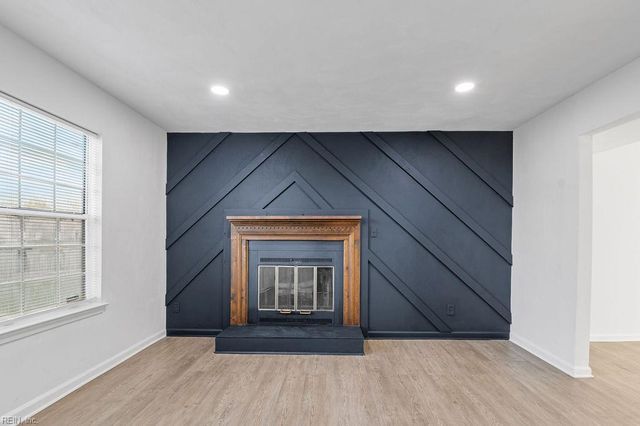 1212 Saul DR, Chesapeake, VA 23320