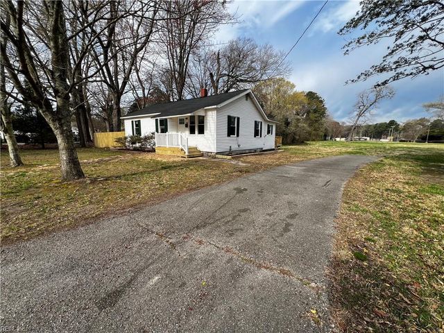 122 Turlington RD, Newport News, VA 23606