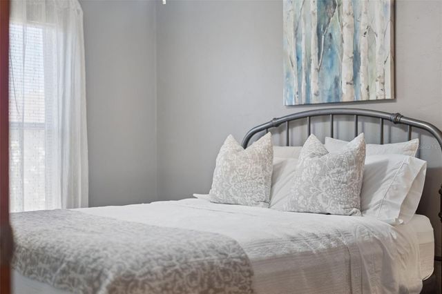 222 SHANGRI LA CIRCLE, Edgewater, FL 32132