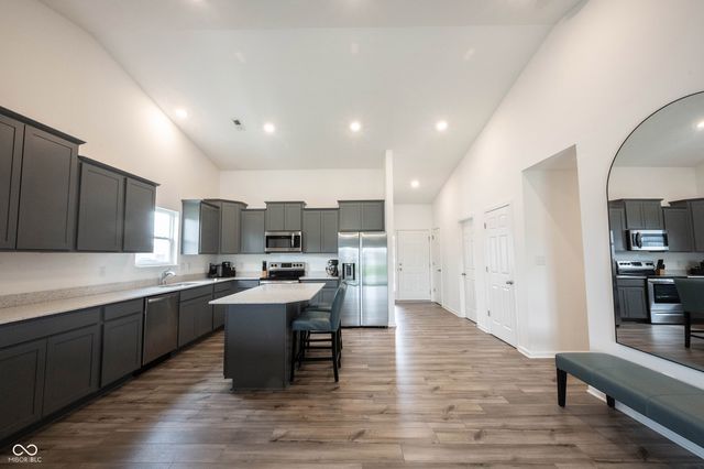 8194 Copperleaf Lane, Pendleton, IN 46064