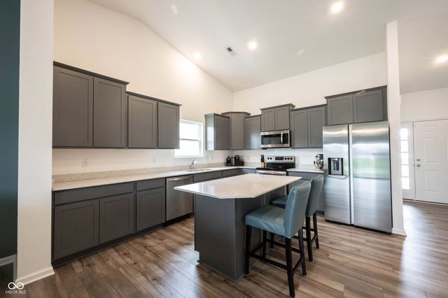 8194 Copperleaf Lane, Pendleton, IN 46064