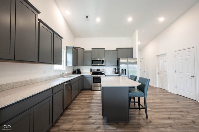 8194 Copperleaf Lane, Pendleton, IN 46064