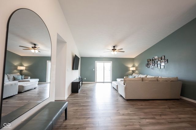 8194 Copperleaf Lane, Pendleton, IN 46064