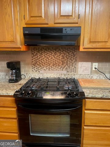 170 Thistledown Place, Mount Airy, GA 30563
