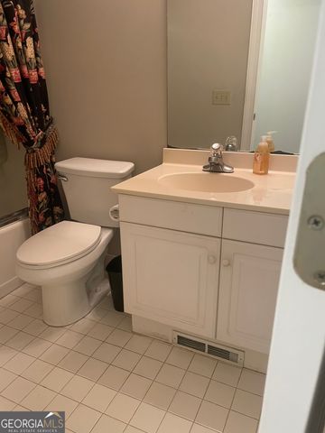 170 Thistledown Place, Mount Airy, GA 30563