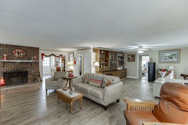 329 Riverbend Drive, Royston, GA 30662