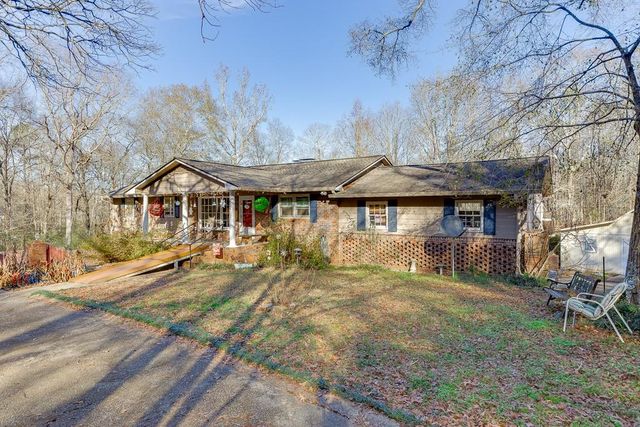 329 Riverbend Drive, Royston, GA 30662