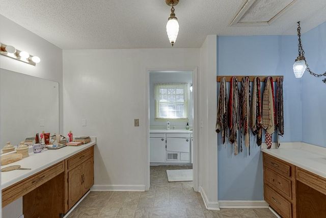 329 Riverbend Drive, Royston, GA 30662