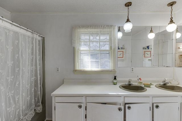 329 Riverbend Drive, Royston, GA 30662