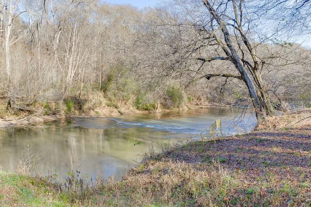 329 Riverbend Drive, Royston, GA 30662