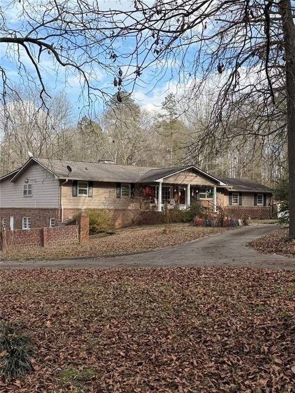 329 Riverbend Drive, Royston, GA 30662