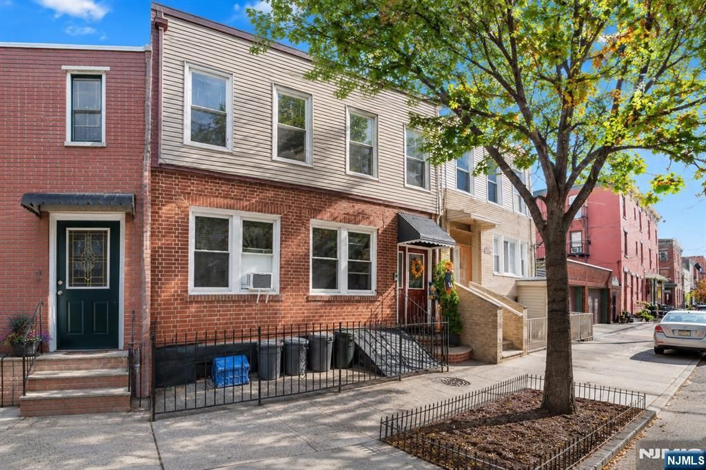 226 Brunswick Street, Jersey City, NJ 07302
