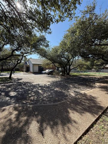 6501 Columbia Oaks CT 3B, Austin, TX 78759