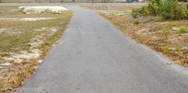 8116 Weeping Willow Street, Brooksville, FL 34613