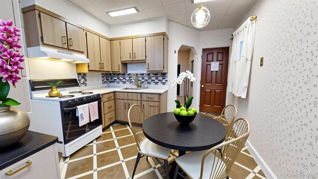 10931 109th Street, South Ozone Park, NY 11420