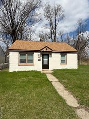 21554 W Davison Street, Detroit, MI 48223