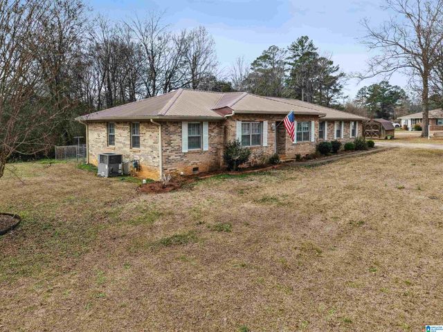 1112 DOGWOOD CIRCLE, Sylacauga, AL 35150