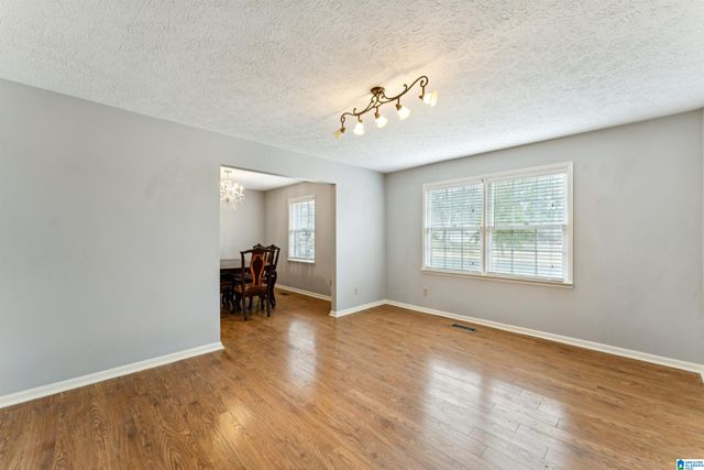 1112 DOGWOOD CIRCLE, Sylacauga, AL 35150