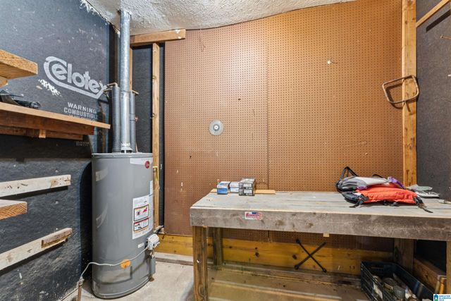 1112 DOGWOOD CIRCLE, Sylacauga, AL 35150