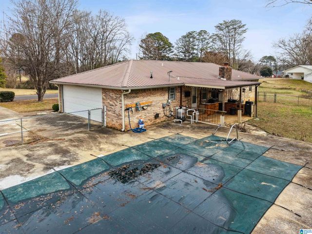 1112 DOGWOOD CIRCLE, Sylacauga, AL 35150