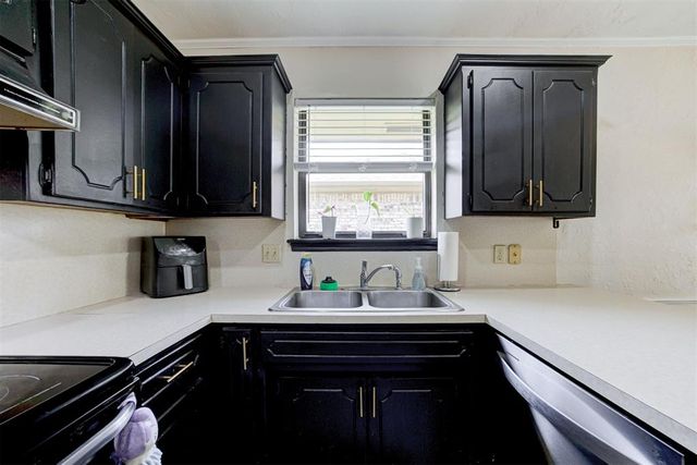 13216 Eastvalley Road, Oklahoma City, OK 73170