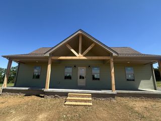 82 WL White LN, Red Boiling Springs, TN 37150