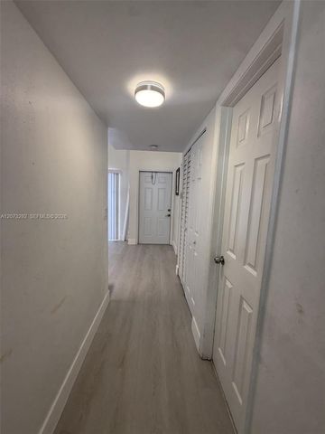 1925 SW 81st Terrace, Davie, FL 33324