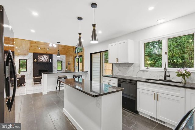 800 BERRYMANS LN, Reisterstown, MD 21136