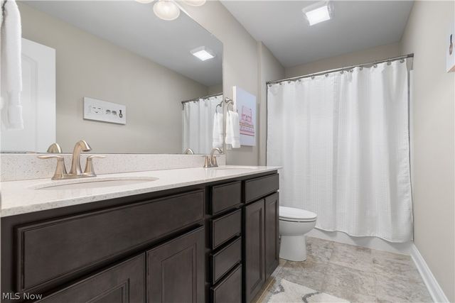 111 Harvester Drive, Copley, OH 44321
