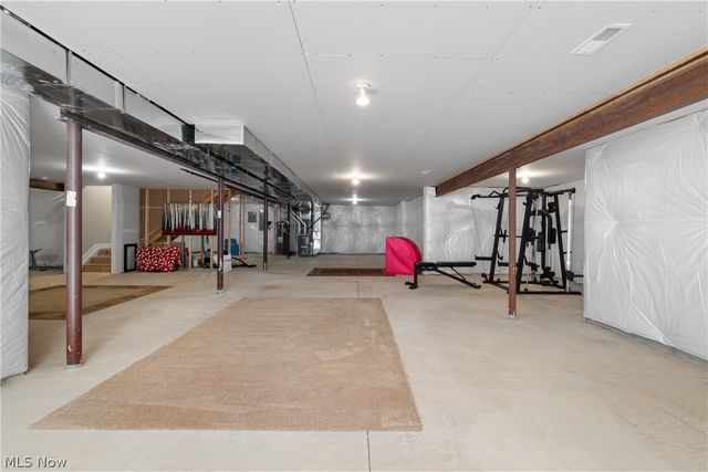 111 Harvester Drive, Copley, OH 44321